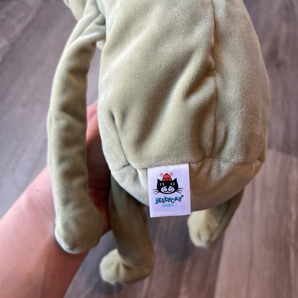 Jellycat Fergus Frog Medium - Picture 5 of 8